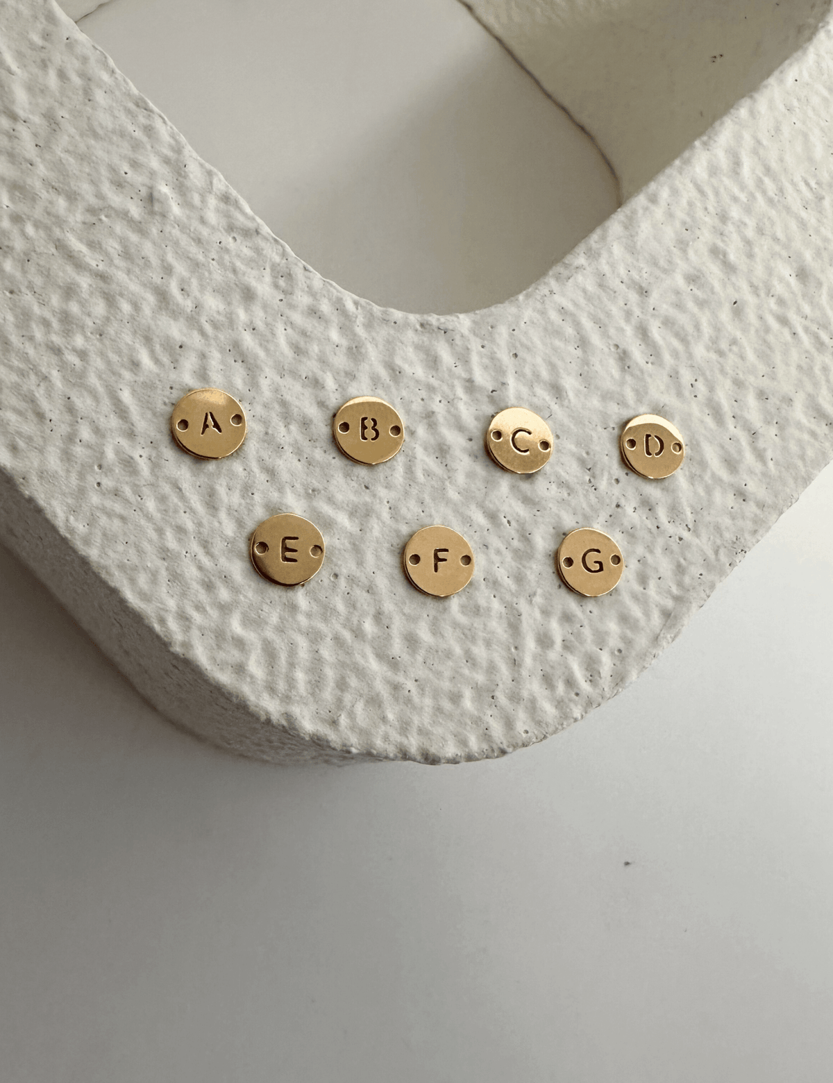 Letter Disc Charm: 14k Gold Filled - ForeverFindingsCo